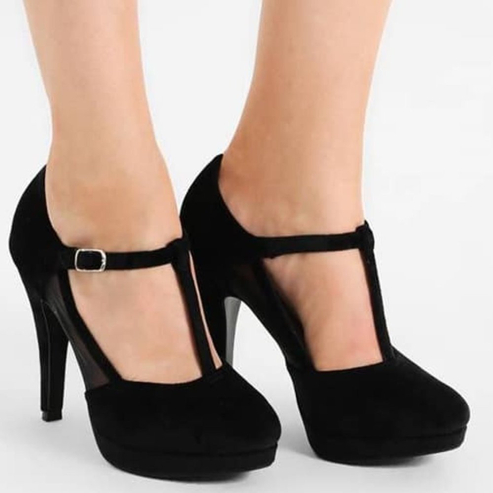 [NWT] CALL IT SPRING - Black Strappy Heels